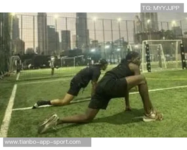 海文感谢埃文斯和伍德盖特的支持表示与约罗训练后将进行额外训练